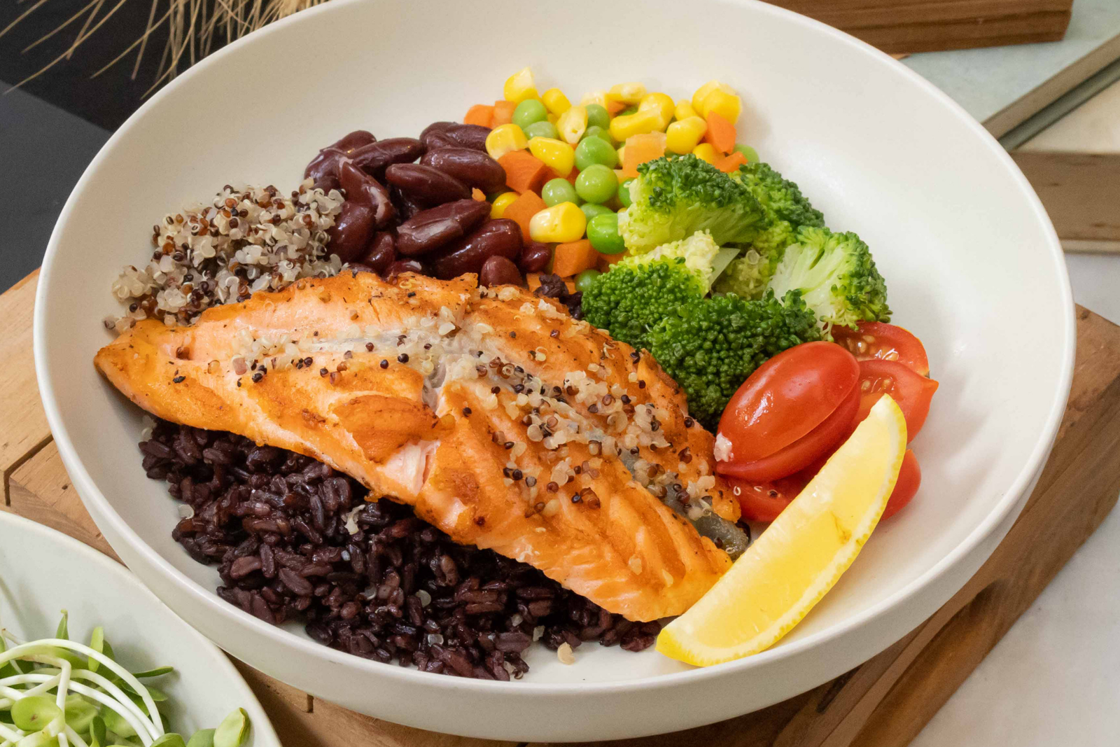 Salmon with Quinoa & Greens